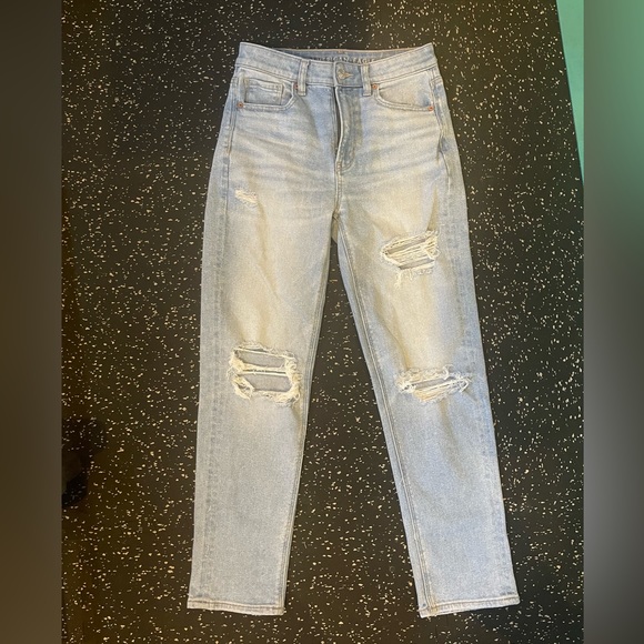 American Eagle Outfitters Denim - American Eagle mom jean size 2R